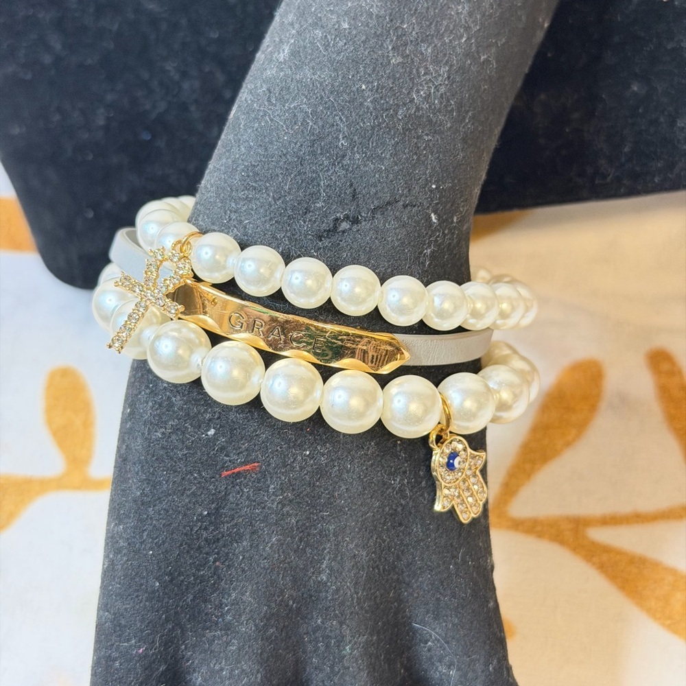 Grace White Pearl Bracelet with Gold Charms
